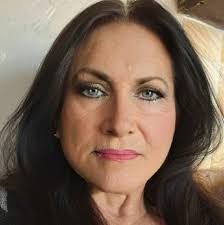 I feel like there's anointing for healing at this time. I speak healing to  your body in Jesus' name! You are covered by the blood of Jesus, your loved  ones are covered