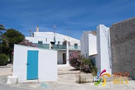 A continuación, encontrará una selección de nuestro portfolio actual sobre el tema «comprar casa». 10 Mejores Inmobiliarias De Ibiza Para Alquilar O Comprar Casa Solo Ibiza