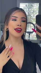 Anabelle Martinez's Instagram, Twitter & Facebook