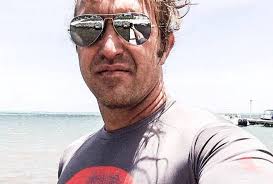 This Man Slept In His Contact Lenses And Is Now Blind In One Eye