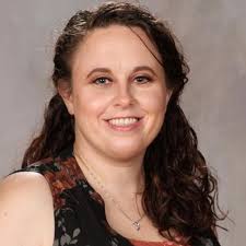 Kendra Bacon's Instagram, Twitter & Facebook