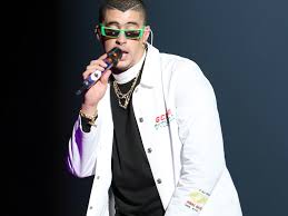 Esta confesión causó todo tipo de comentarios, pues algunos empezaron a llamarlo por último, te invitamos a estar pendiente de nuestras redes sociales, ya que si eres fiel seguidor de bad bunny debes saber que cada vez que se. Mataron A Alexa La Camiseta A Favor De Los Derechos De Las Personas Trans Por La Que Todo El Mundo Esta Aplaudiendo A Bad Bunny