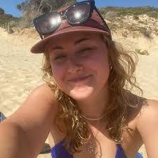 Abbey Nichols's Instagram, Twitter & Facebook