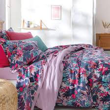 Notre code promo francoise saget vous offre 10% de remise sur vos commandes. Linge De Lit Fleurs Mysterieuses Francoise Saget