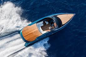 Aston Martin Am37 Bateau A Moteur Bateaux De Vitesse Bateaux De Luxe