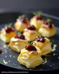 Fingerfood Fur Silvester Blatterteig Happchen Mit Zweierlei Topping Delicious Dishes Around My Kitchen Fingerfood Partyrezepte Fingerfood Silvester Fingerfood