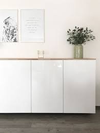 Buffet plateau en bois et poignées en cuir. Ikea Hack Metod Kuchenschrank Als Sideboard Elfenweiss Create Something Beautiful Ikea Sideboard Ikea Storage Cabinets Ikea Hack Kitchen