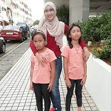 Liity facebookiin ja pidä yhteyttä käyttäjän marnawati suriani wati ja muiden tuttujesi kanssa. H M Rose Zaitul Suriani Wati Maarof Achik Spin Telah Selamat Dikebumikan Aku Seorang Blogger Wanita Rose Zaitul Suriani Wati Maarof Pada Nov 2005 Saturday