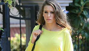 Lale devri yesimin sac rengi serenay sarıkaya lale devrinde giydiği kıyafetler nedret taciroğlu serenay sarıkaya serenay sari̇kayani̇n elbi̇seleri̇ nedret taciroglu serenay sarıkaya saç rengi lale. Marasli Da Akillari Karman Corman Eden Iddia Serenay Sarikaya Gelmeyecek Mi Aciklama Yapildi Medya Haberleri