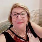 Linda Sottile's Instagram, Twitter & Facebook