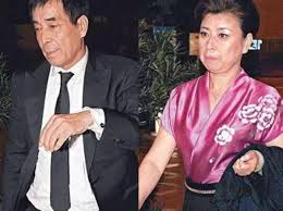 Oct 18, 2012 · 郭晶晶与已故富豪霍英东的32岁长孙霍启刚相恋逾7年，近日霍启刚母亲朱玲玲亲口证实年底将举行婚礼，她盛赞郭晶晶是传统女性，计划送赠具纪念. 6park Com éƒ­æ™¶æ™¶å©šç¤¼è±ªè½¦æˆå † çˆ¶æ¯å´è¢«å¿½è§†äº†