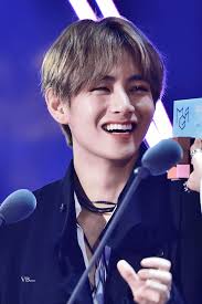 Pin De Beyound The Sky Em V Bts V Taehyung Taehyung Bts V