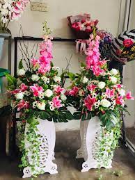Sila lah lihat sample di atas. Gubahan Bunga Pasu Tinggi Tepaq Florist Dan Hantaran Facebook