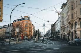 Hier folgt ein ranking mit den teuersten und zugleich schönsten wohnstraßen in berlin: Berlin Die Teuersten Strassen Luxus Penthouse Villas Hohe Quadratmeterpeise Immobilien