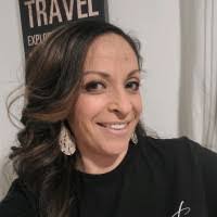 Andrea Longoria's Instagram, Twitter & Facebook