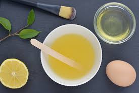 Bagi anda yang menginginkan kulit wajah yang cerah, lebih bersinar, dan tidak kusam, masker ini juga membantu. 4 Manfaat Masker Putih Telur Bisa Mengencangkan Kulit Wajah Berkeluarga