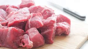 Spezzatino con patate tenerissimo, un secondo piatto con contorno facile e delizioso! Spezzatino Tenerissimo Gustoso Trucchi Prepararlo