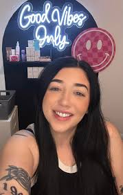 Hey hey reseller fam! 👋