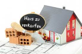 So muss ausdrücklich vermerkt sein, dass es sich um ein vermietetes objekt handelt und auch die pflichten und rechte aus dem mietvertrag müssen in den kaufvertrag übernommen werden. Was Muss Man Beim Immobilienverkauf Beachten Ihr Immobilienmakler In Nurnberg
