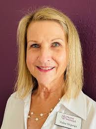 Anne Glenzer's Instagram, Twitter & Facebook