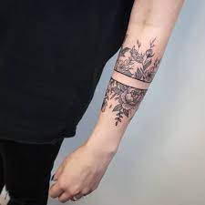 Body art tattoos new tattoos small tattoos cool tattoos tatoos unique tattoos arabic tattoos dragon tattoos black tattoos. Simple Dot Tattoo Designs Elegant Arts Tattoo