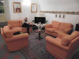 Divani con angolo e tavolino integrato. Divano Picture Of Piccolo Hotel Etruria Siena Tripadvisor