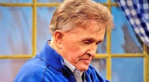 Standing are deborah allen, william lee golden, tanya tucker, jan howard. Bill Anderson Asks Fans For Prayers Bill Anderson Country Music Songs Country Music Singers