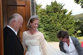 Hochzeit Im Berleburger Schloss Prinzessin Nathalie Und Alexander Johannsmann Vorm Traualtar Wirsiegen Das Siegerland Portal