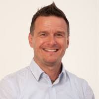 30+ perfiles de «Kellenberger»