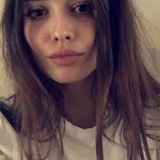 Cassandra Travis's Instagram, Twitter & Facebook