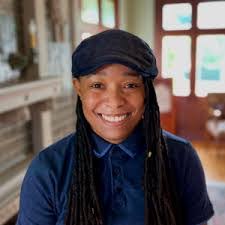 Annie Hobson's Instagram, Twitter & Facebook