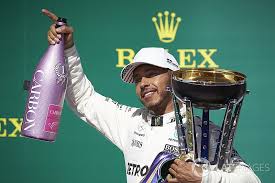 Wann wurde diese entscheidung getroffen, und warum war ich nicht an der entscheidungsfindung beteiligt? Weltmeister Lewis Hamilton Die Diva War 2017 Der Silberpfeil
