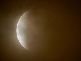 La phase d'éclipse totale prendra fin lorsque la lune commencera à quitter l'ombre à 5 h 43 ut ou à 12 h 43, heure de l'est dimanche. 21 Janvier 2019 Une Eclipse Totale De Lune Sans Pareil En France D Ici 10 Ans Observatoire De Paris Psl Centre De Recherche En Astronomie Et Astrophysique