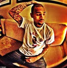 Though chris brown and rihanna have been telling anyone who will listen that they are 100 percent, unequivocally, absolutely not dating, there's certainly been a rekindling of something going on for most of the year. Chris Brown Deletes Twitter Account After Astonishing Exchange With Woman Who Criticised Him For Attacking Rihanna As He Gets Back Together With Singer Daily Mail Online