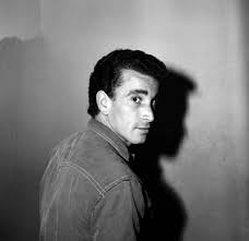 Learn more about the actor and his achievements in this article. Actor Alfonso Zayas Biografia