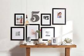 Berikut idn times rangkum beberapa inspirasi diy pigura foto yang unik. Tips Memilih Bingkai Foto Terbaik Untuk Ruang Tamu Blog Ruparupa