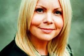 Melanie joins team in Darryl's swoop