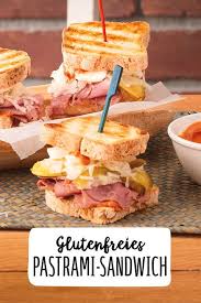 New York Pastrami Sandwich Glutenfrei Rezept Rezept Pastrami Sandwich Rezepte Lebensmittel Essen