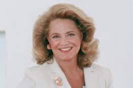 Mary Tack's Instagram, Twitter & Facebook