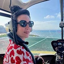 🚁 Midwifery boss making rounds in Torres Strait 🚁 Director of Midwifery  Michelle O'Connor has made her first trip to the Torres Strait outer  islands to meet with staff and community members.