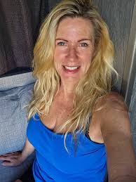 Day 16 of my 2 month solo roadtrip in my campervan 🚐 Today I visited  Esperaza, France. Nice river running through, few nice buildings but as far  as I could see, not