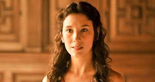 Pocos deben saber que sibel kekilli, quien interpretó a la novia de Tyrion,  fue actriz +18 durante 8 años antes de ganar fama por su papel en GOT