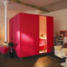 35 Cool Ideas To Use Space Behind The Bed Shelterness Small Studio Apartment Design Apartment Design Studio Apartment Decorating