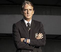 They have many points in common, but the one that stands out most, because they excel in the field, is no doubt their exceptional time management. Richard Mille Rm11 04 Roberto Mancini Watches News