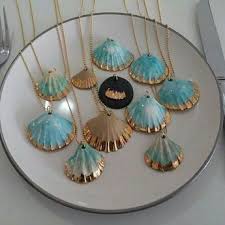 Cards grocery & gourmet food handmade health, household & baby care home & business services home & kitchen industrial & scientific just for prime kindle store luggage & travel gear luxury stores. 105 Ridiculously Easy Crafts To Make Sell For Money Tutorials Included Seashell Crafts Easy Crafts To Make Crafts To Make And Sell