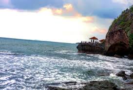 Pantai karangbolong adalah sebuah pantai berpasir putih di pulau nusakambangan di kabupaten cilacap, jawa tengah. Pondok Wisata Karang Bolong Banten