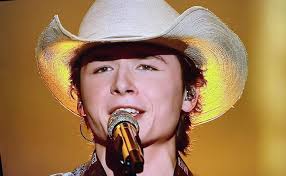 American Idol Favorites Collaborate and Stun with Performance