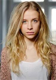 莱娜·乌泽多夫斯基- 抖音百科