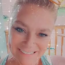 Brooklyn Glover's Instagram, Twitter & Facebook