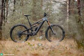 This is not some empty slogan or vacuous remark. Premiere New Canyon Torque On 2021 First Ride Review Fun Downhill Relaxed Uphill E Mountainbike Magazine